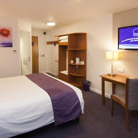 Premier Inn Norwich - Broadlands Park Thorpe St Andrew Екстер'єр фото