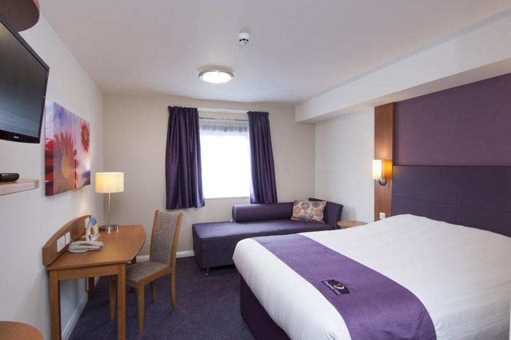 Premier Inn Norwich - Broadlands Park Thorpe St Andrew Номер фото