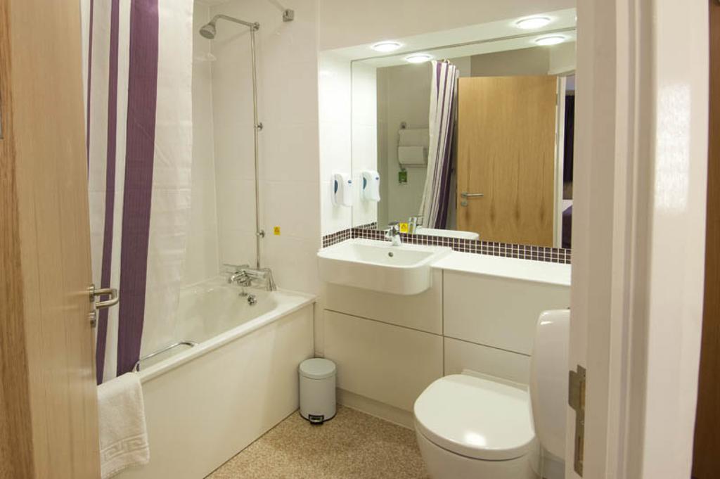 Premier Inn Norwich - Broadlands Park Thorpe St Andrew Номер фото
