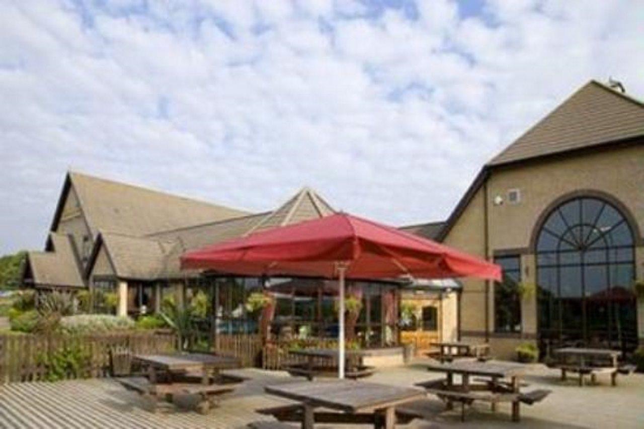 Premier Inn Norwich - Broadlands Park Thorpe St Andrew Екстер'єр фото